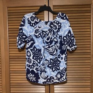 Anne Klein Jeans Cotton  Lightweight Blue Floral Top M